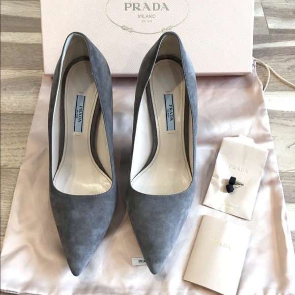 Shoes - Prada Pumps